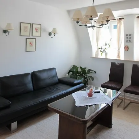 Holiday home Natursteinvilla Am Goldberg *