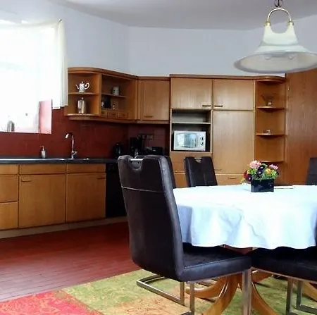 Holiday home Natursteinvilla Am Goldberg