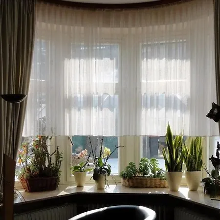 Natursteinvilla Am Goldberg * Hagen (Arnsberg)